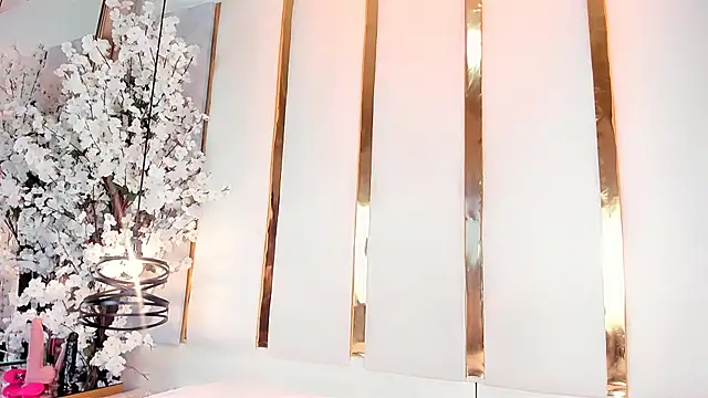 julietajackson 1 online show from 02/06/26, 09:40