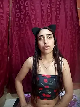 Snapshot of ifeelverywet_andhot chatting on 12/23/24, 08:47 ifeelverywet andhot online show from 12/23/24, 08:47