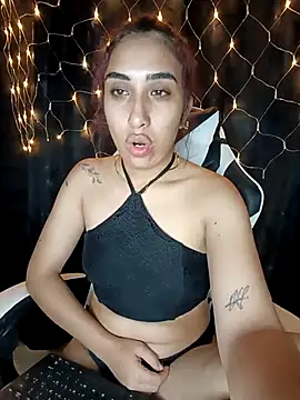 Snapshot of ifeelverywet_andhot chatting on 11/05/25, 05:51 ifeelverywet andhot online show from 11/05/25, 05:51