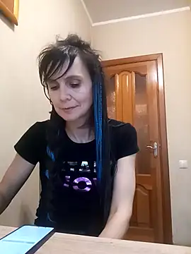 Francenia lolis online show from 11/06/25, 02:07