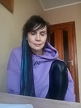 Francenia lolis online show from 11/14/25, 10:36