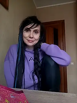 Francenia lolis online show from 12/03/25, 09:07