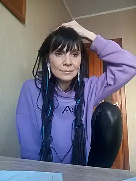 Francenia lolis online show from 03/02/26, 07:15