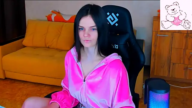 Snapshot of Lora_Cain chatting on 01/20/25, 05:26 Lora Cain online show from 01/20/25, 05:26