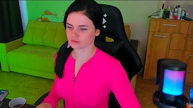 Snapshot of Lora_Cain chatting on 03/09/25, 05:33 Lora Cain online show from 03/09/25, 05:33