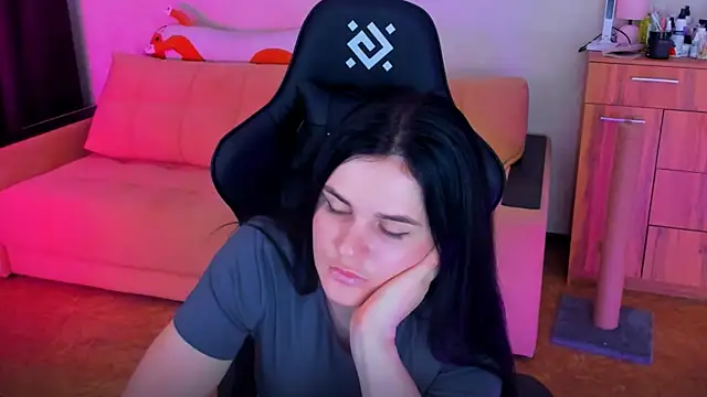 Snapshot of Lora_Cain chatting on 03/11/25, 04:07 Lora Cain online show from 03/11/25, 04:07