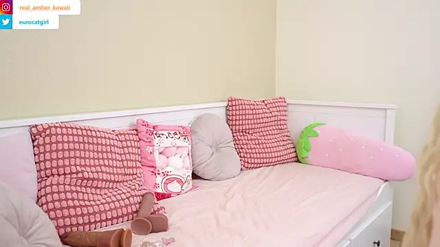 Amber Kawaii online show from 02/16/26, 05:20