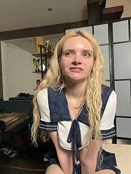 Amber Kawaii online show from 03/02/26, 07:32