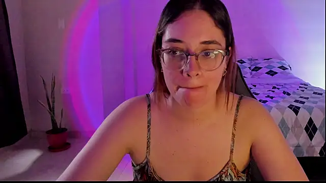 atenas 05  online show from 11/17/25, 09:09