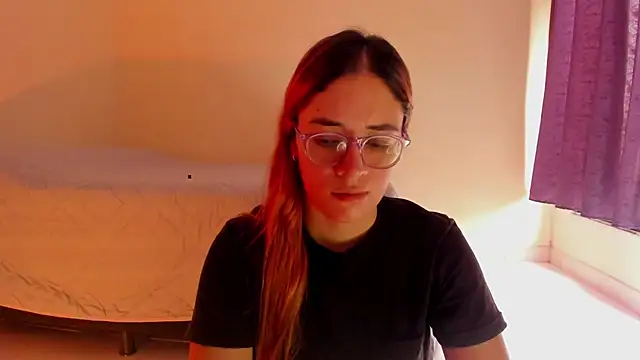 atenas 05  online show from 04/19/26, 04:50