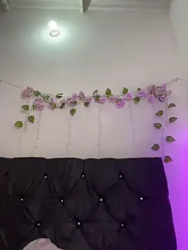 alisson carolina73 online show from 02/04/26, 02:39