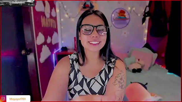 kiki cavilll online show from 10/10/25, 02:05