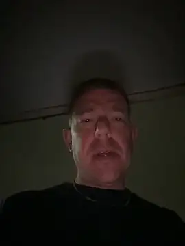 Snapshot of mrwright878787 chatting on 02/07/25, 09:04 mrwright878787 online show from 02/07/25, 09:04