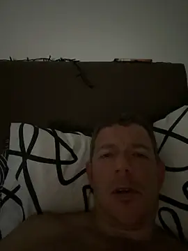 Snapshot of mrwright878787 chatting on 02/25/25, 07:58 mrwright878787 online show from 02/25/25, 07:58