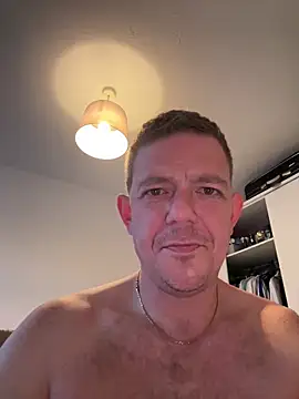 Snapshot of mrwright878787 chatting on 03/10/25, 05:50 mrwright878787 online show from 03/10/25, 05:50