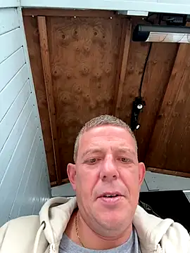 Snapshot of mrwright878787 chatting on 09/26/25, 12:53 mrwright878787 online show from 09/26/25, 12:53