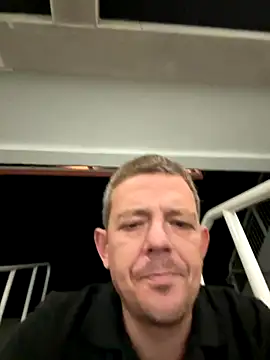 Snapshot of mrwright878787 chatting on 10/12/25, 08:30 mrwright878787 online show from 10/12/25, 08:30