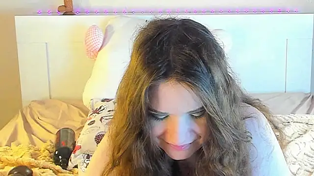 kuraii1  online show from 01/19/25, 10:06