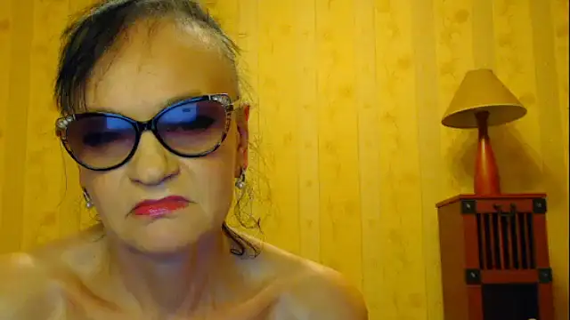 Snapshot of Valentina3859 chatting on 03/03/25, 01:42 Valentina3859 online show from 03/03/25, 01:42