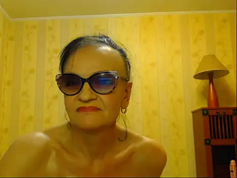 Snapshot of Valentina3859 chatting on 03/16/25, 08:21 Valentina3859 online show from 03/16/25, 08:21