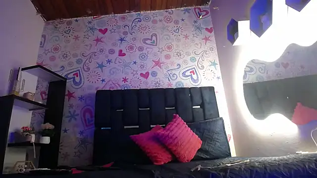 KOURTNEY-- online show from 03/08/25, 01:17