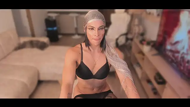 MisscharlotteK online show from 04/16/26, 09:39