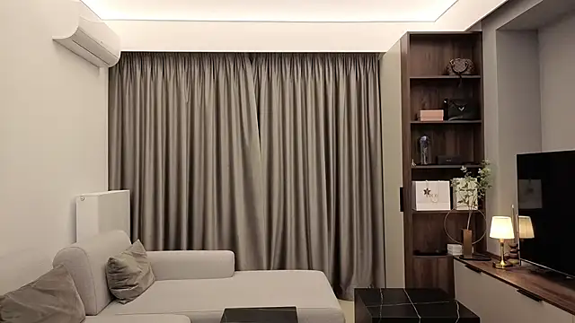 IrisNoire online show from 04/24/26, 08:00