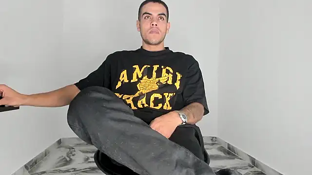 Snapshot of mikee_scooth chatting on 01/13/26, 05:18 mikee scooth online show from 01/13/26, 05:18