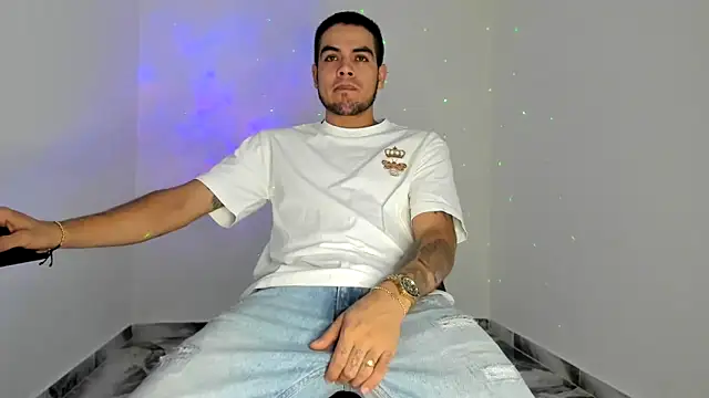 Snapshot of mikee_scooth chatting on 02/27/26, 05:35 mikee scooth online show from 02/27/26, 05:35