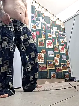 PNTlooker256 online show from 02/09/26, 12:03