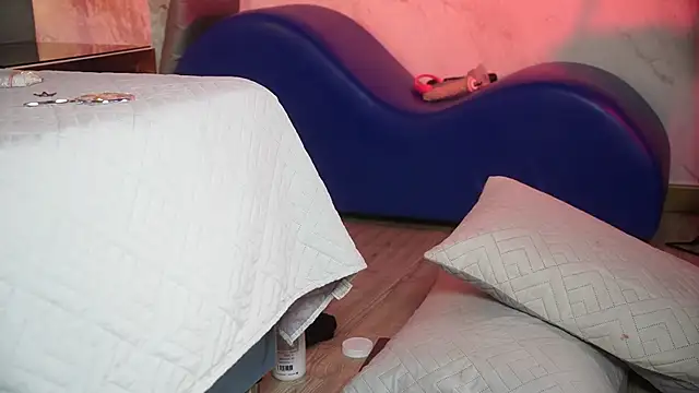 ammy durand online show from 04/21/26, 01:42