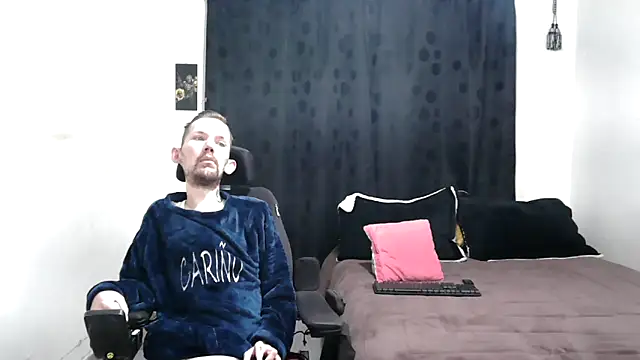 Sophia and Thomas online show from 12/21/24, 11:11