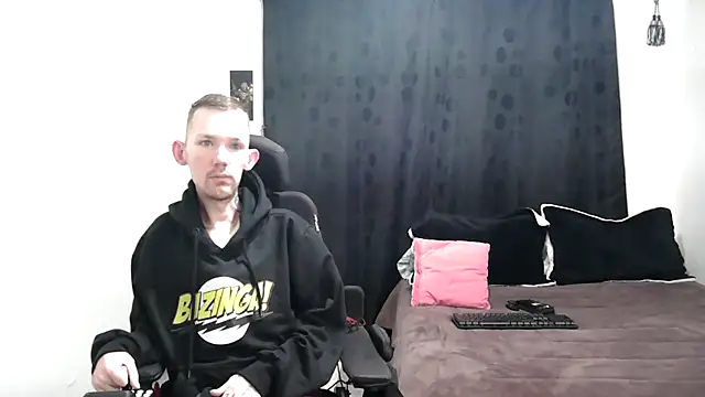 Sophia and Thomas online show from 01/04/25, 12:16