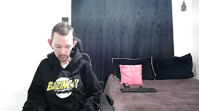 Sophia and Thomas online show from 02/16/25, 11:49