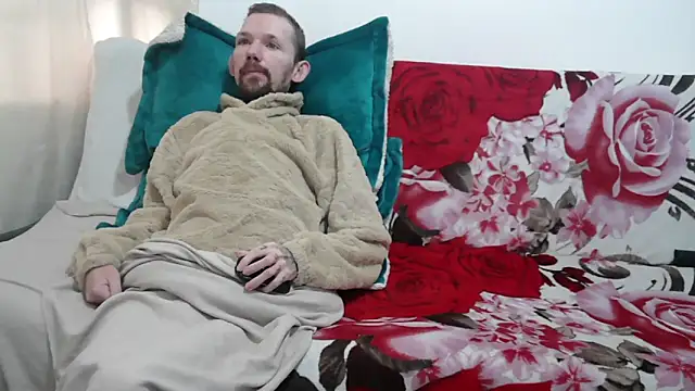 Sophia and Thomas online show from 04/01/26, 09:34