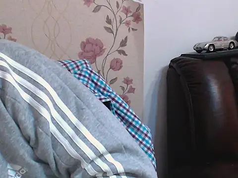 Leo 1617 online show from 03/28/26, 10:48