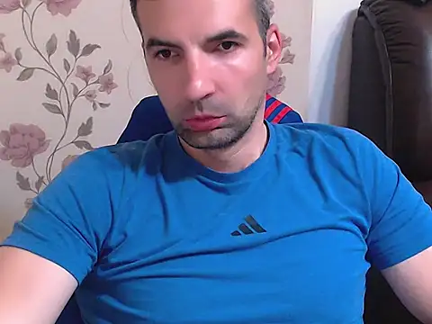 Snapshot of Leo_1617 chatting on 06/03/26, 06:35 Leo 1617 online show from 06/03/26, 06:35