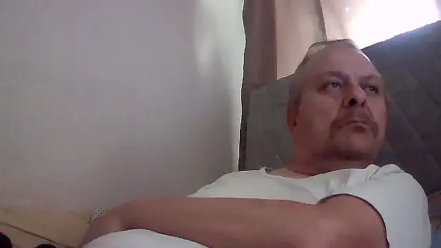 amylrmm1903 online show from 09/21/25, 12:40