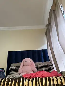 NickyBabes online show from 04/15/26, 08:54