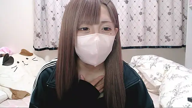  hiyor  online show from 10/28/25, 07:05