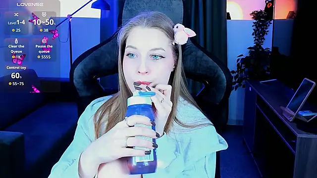 CuteMousee online show from 03/08/26, 09:02