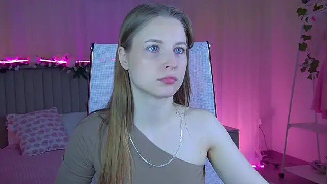 CuteMousee online show from 04/21/26, 07:14