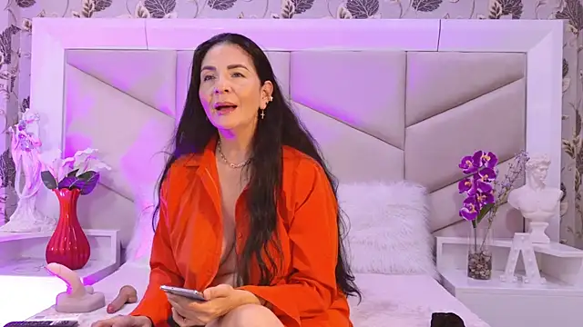 AlizonMoreti online show from 02/07/26, 01:15