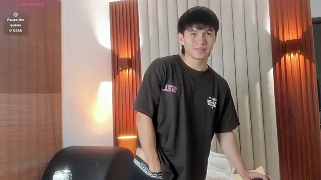 Ryo kush online show from 10/17/25, 03:31