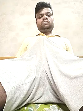 Snapshot of RohanBig chatting on 05/08/26, 06:35 RohanBig online show from 05/08/26, 06:35