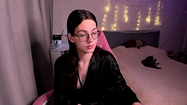 Alfreda Mills online show from 09/10/25, 10:15