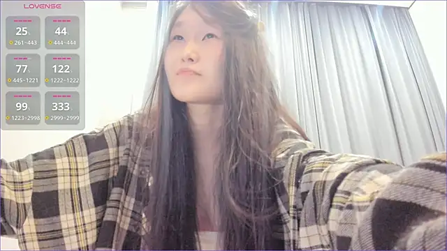 Snapshot of sweetiebunny22 chatting on 03/11/25, 12:06 sweetiebunny22 online show from 03/11/25, 12:06