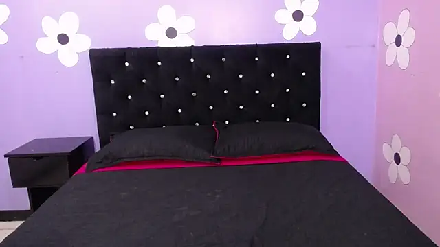 karolinee 66  online show from 02/26/26, 03:49