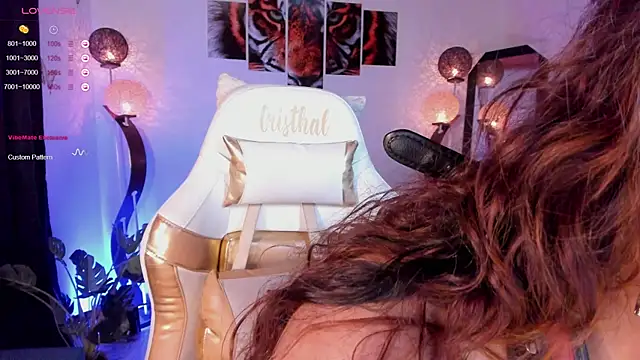 cristhall suseej   online show from 02/10/25, 02:41