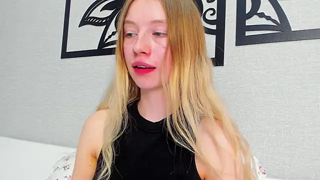 minidivaa  online show from 02/07/25, 04:24